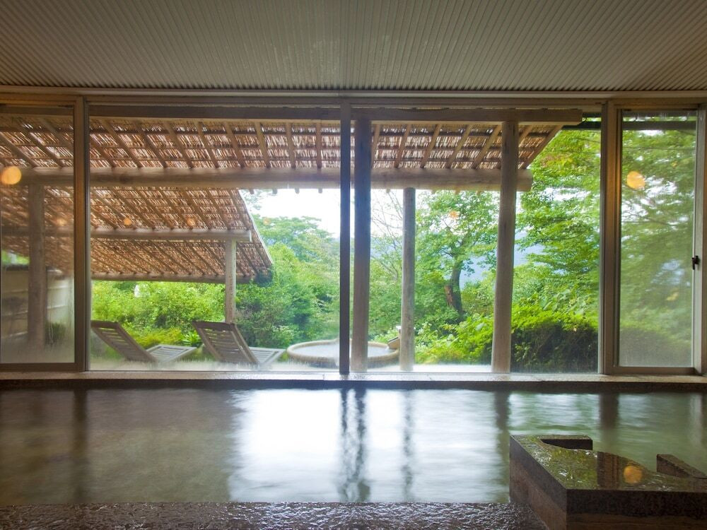 美肌の湯とスキンセラピストのエステでとろけるようなご褒美時間を4036092