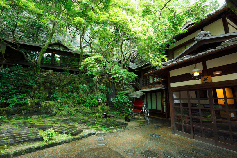 「明治の森箕面 音羽山荘」 外観 116717906 