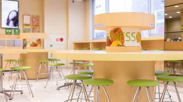 朝食スペース / 11