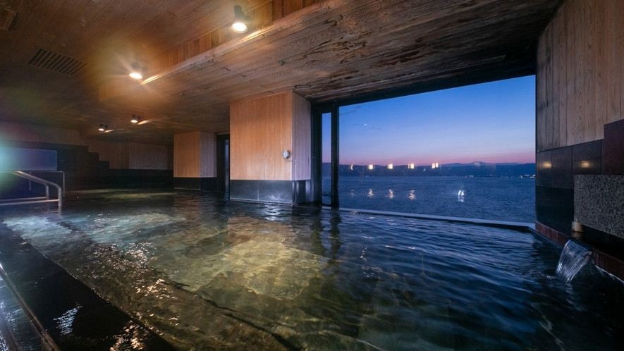 最上階の展望風呂はまさに絶景！3399499