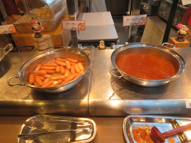 朝食バイキング