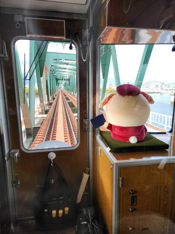期間限定の「ちいかわ電車」に乗りました！かわいすぎました＾＾ / 1