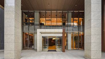 施設の入り口 / 16