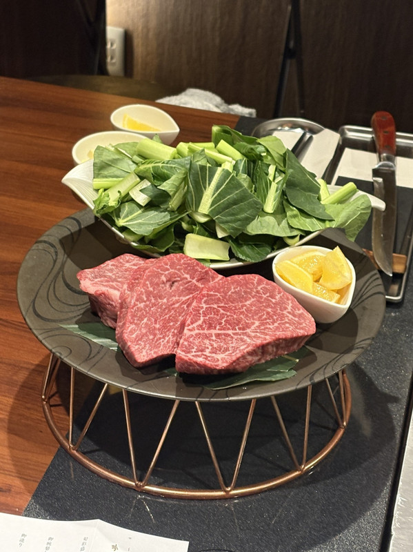 米沢牛を鉄板焼きで