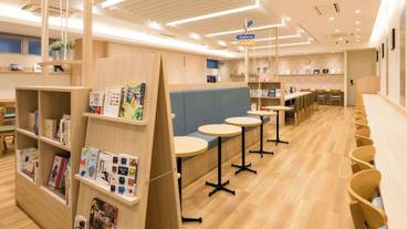 朝食スペース / 8