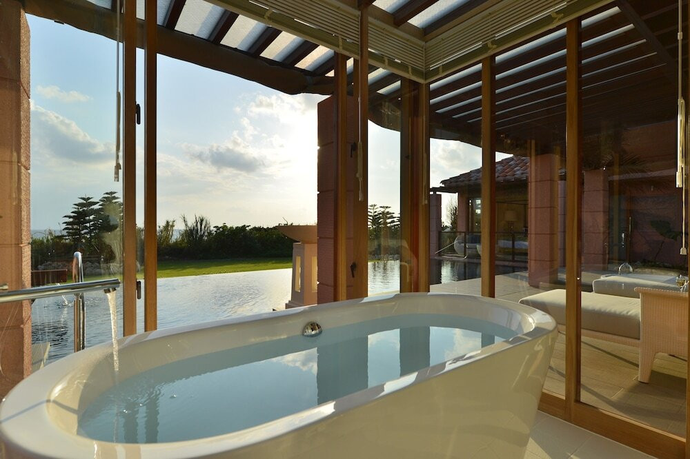 沖縄トップクラスのスイートヴィラでオールインクルーシブ4248126