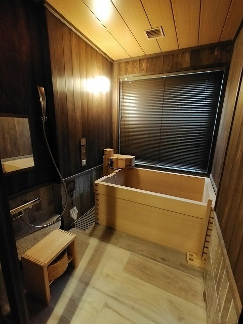 お部屋の天然温泉お風呂