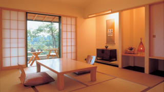 【人気No.1の岩露天風呂】「まめの間」 温泉露天付特別室 [特別室] [和室] [喫煙可] [海が見える]