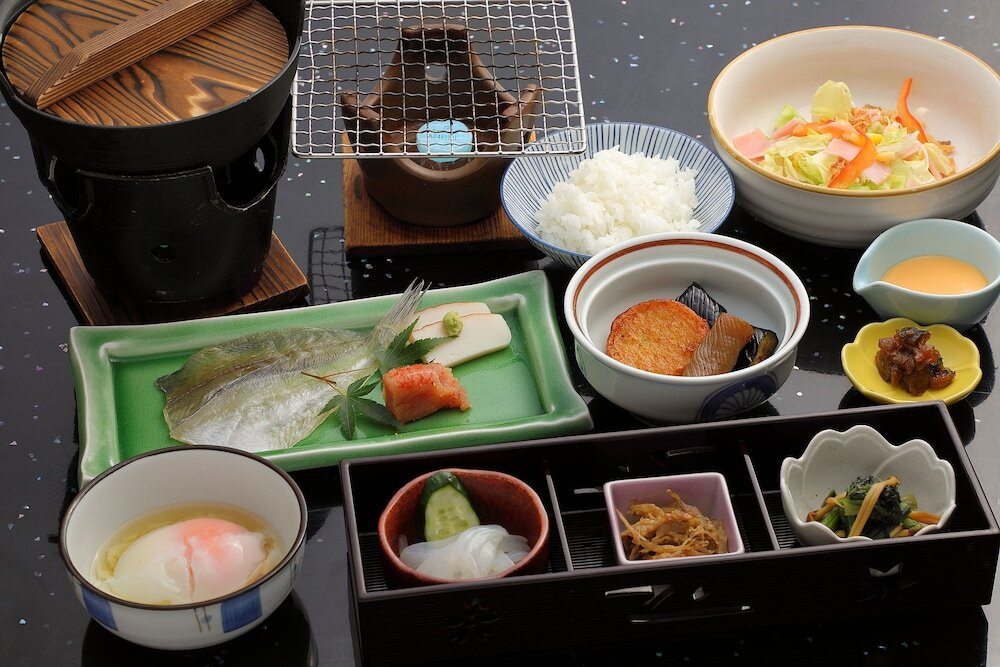 朝食