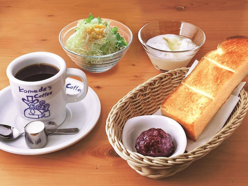 朝食