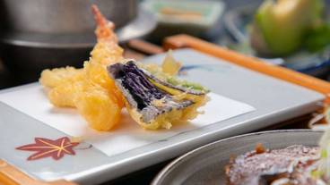 食事・飲み物 / 4