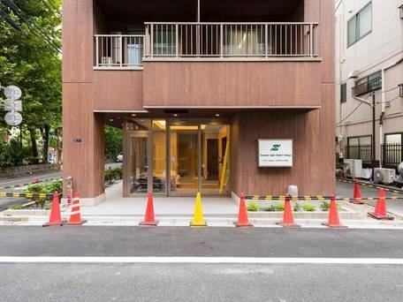 Serorin Light Hotel Tokyo / 3