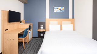 スタンダード ルーム クイーンベッド 1 台 禁煙