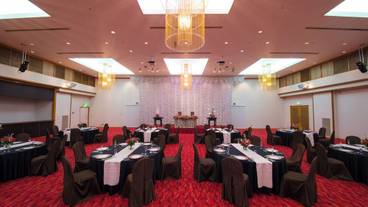 屋内結婚式場 / 19