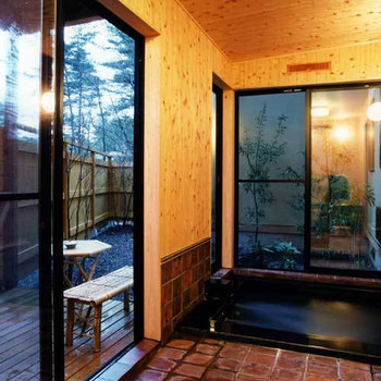 わずか5室の特別な隠れ宿を二人だけの別荘に3968618