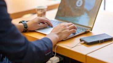 ロビーラウンジ / 8