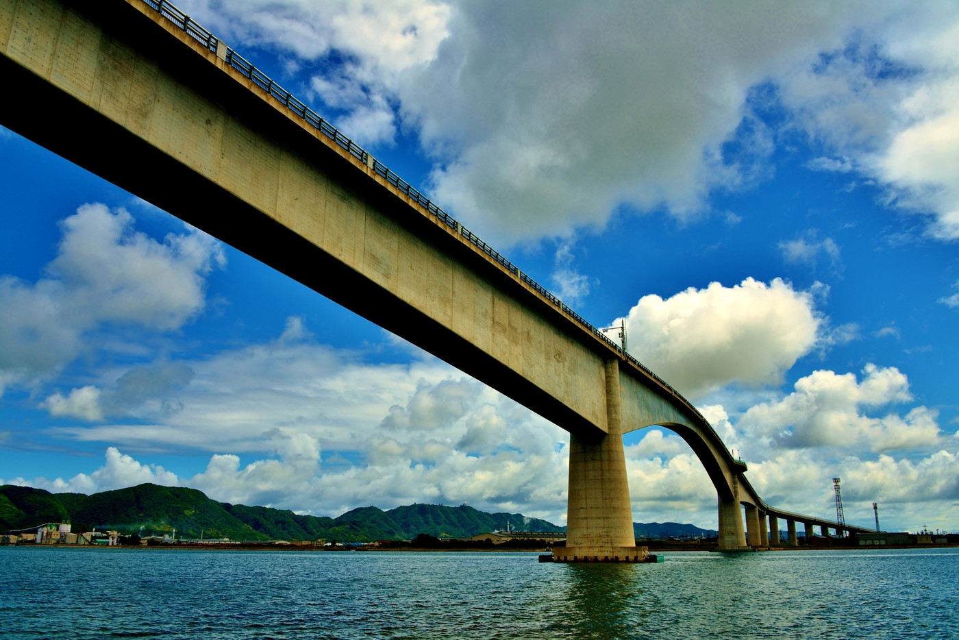 「江島大橋」は東洋一のラーメン橋2716