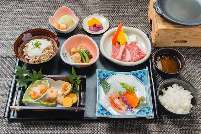 松阪牛の陶板焼き御膳 / 2