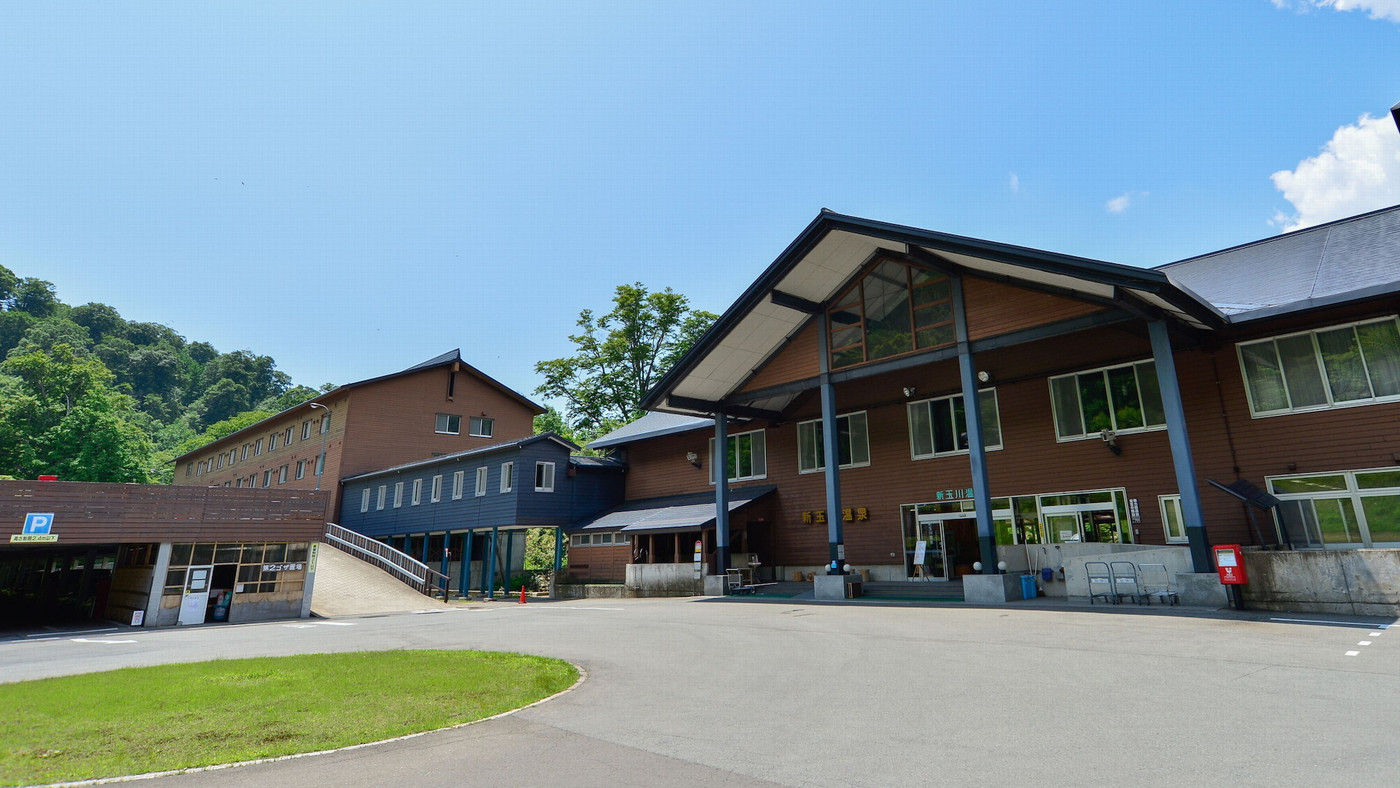 希少な強酸性で、ラジウム含有。「ぬる湯」も岩盤浴も楽しめる！3526614