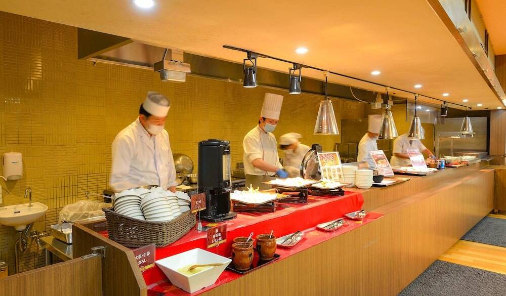 ビュッフェ会場 / 1