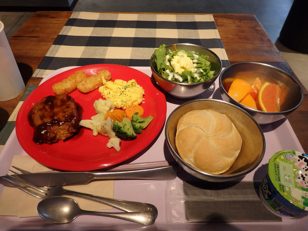 朝食のアメリカンブレックファストプレート