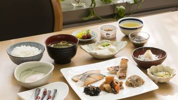 食事・飲み物 / 15