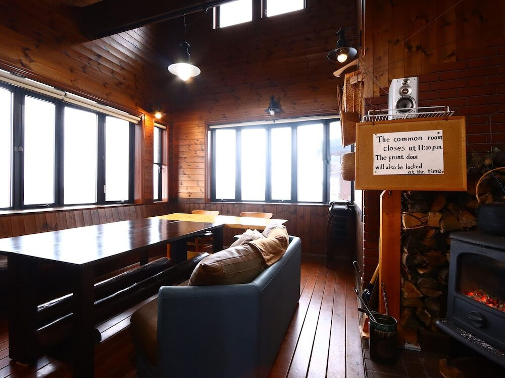 ロビーラウンジ