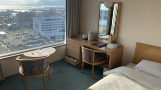 ツインルーム シングルベッド 2 台 喫煙可