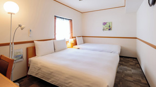 ファミリー ツインルーム 喫煙可