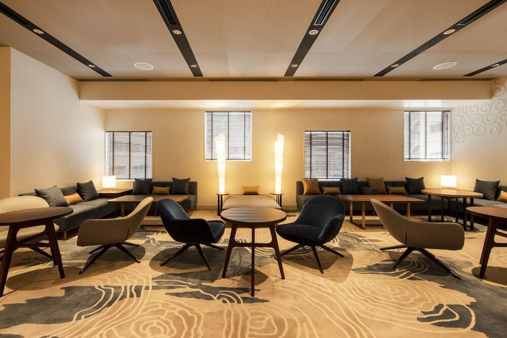 ロビーラウンジ