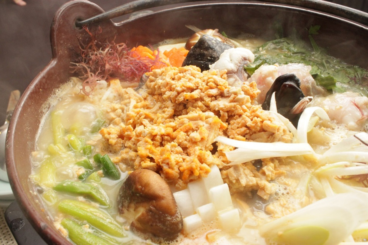 旬の食材がたっぷり！極上の濃厚あんこう鍋に舌鼓3556909