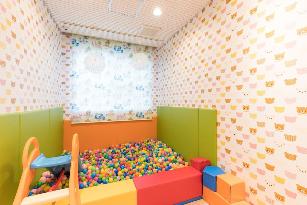 子供用の遊び場 - 屋内