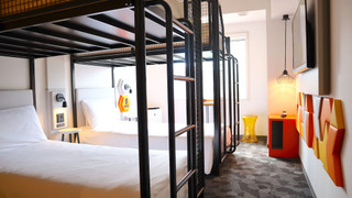 スーペリア 4 人部屋 ベッド (複数台)