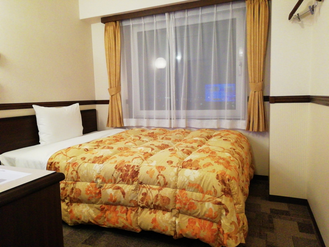 部屋もきれいに整っている