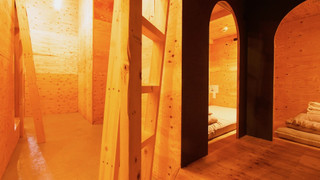 男女共用ドミトリー内 2段ベッド1台