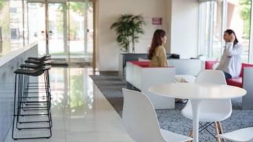 ロビーラウンジ / 5