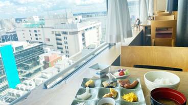 食事・飲み物 / 16