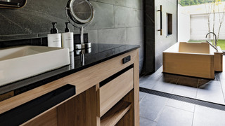 プレミアム ルーム クイーンベッド 2 台 バリアフリー (Outdoor Living Area)