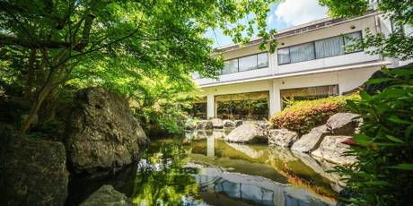 越後平野と弥彦連山一望の宿 穂々－hoho－