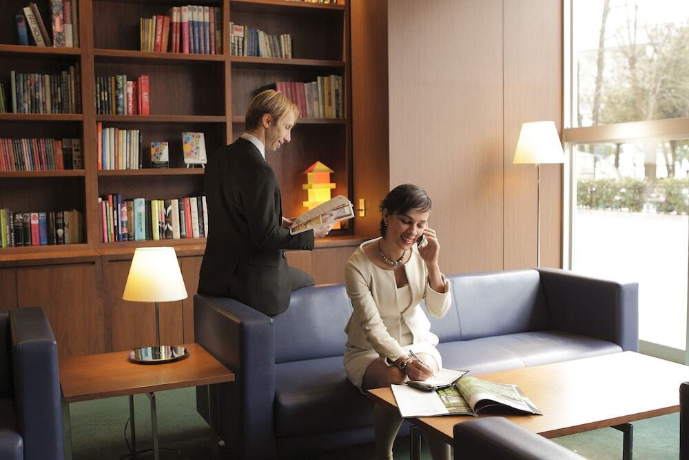 ロビー応接スペース