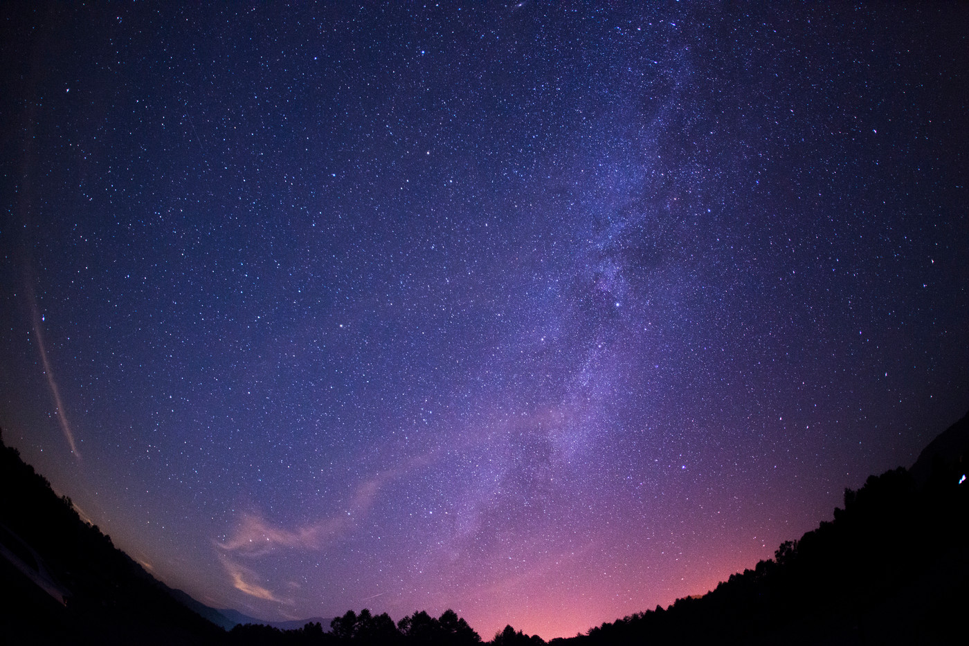 【長野県 開田高原】天の川と流れ星と満天の星空