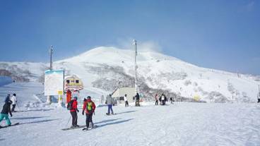 スノー スポーツとスキー / 1