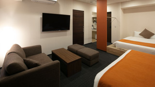 ファミリー スタジオスイート クイーンベッド 2 台 禁煙 キッチン