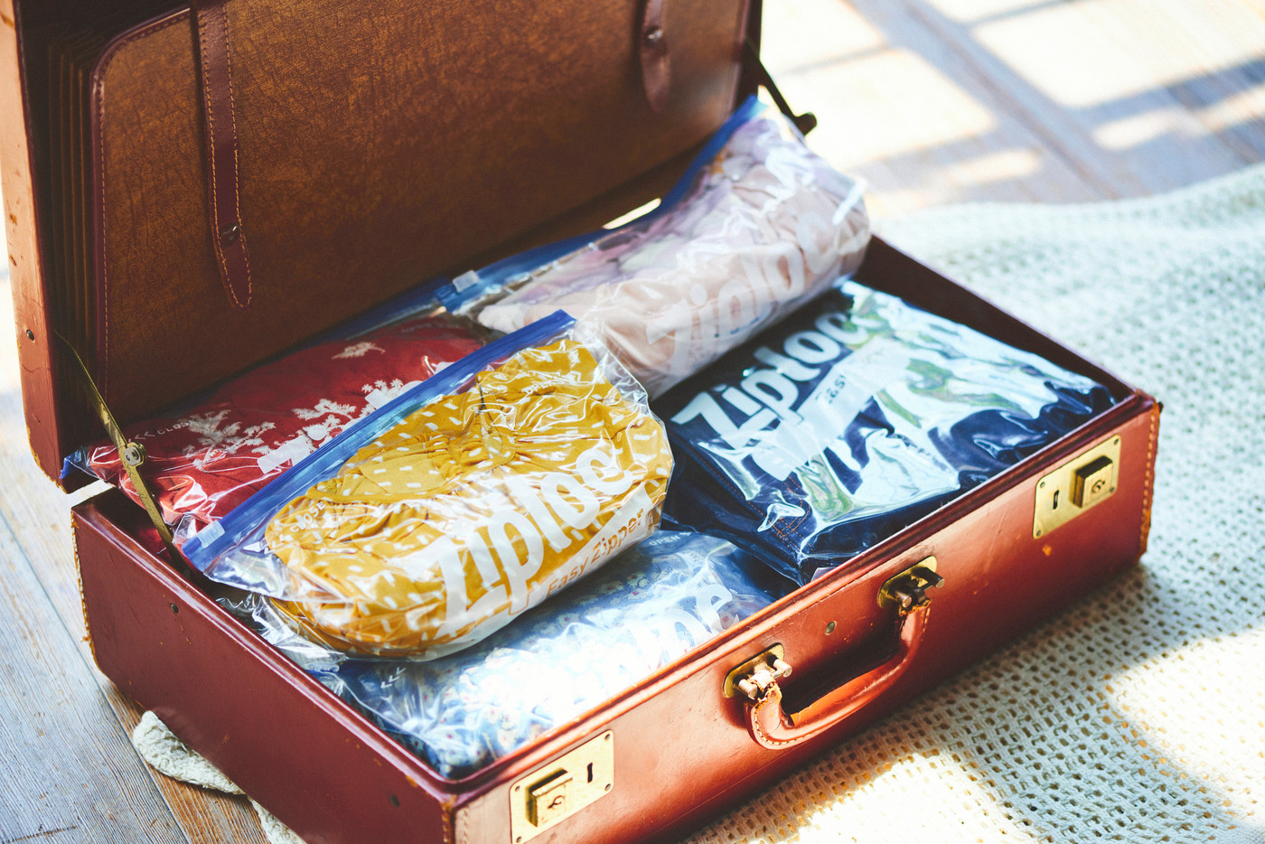 パッキングで大活躍の圧縮袋に早変わり1939612