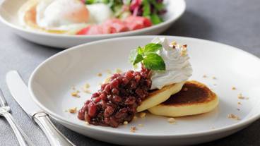 朝食ビュッフェ パンケーキ盛り付けイメージ / 13