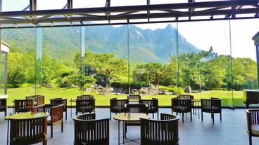 ロビーラウンジ / 6