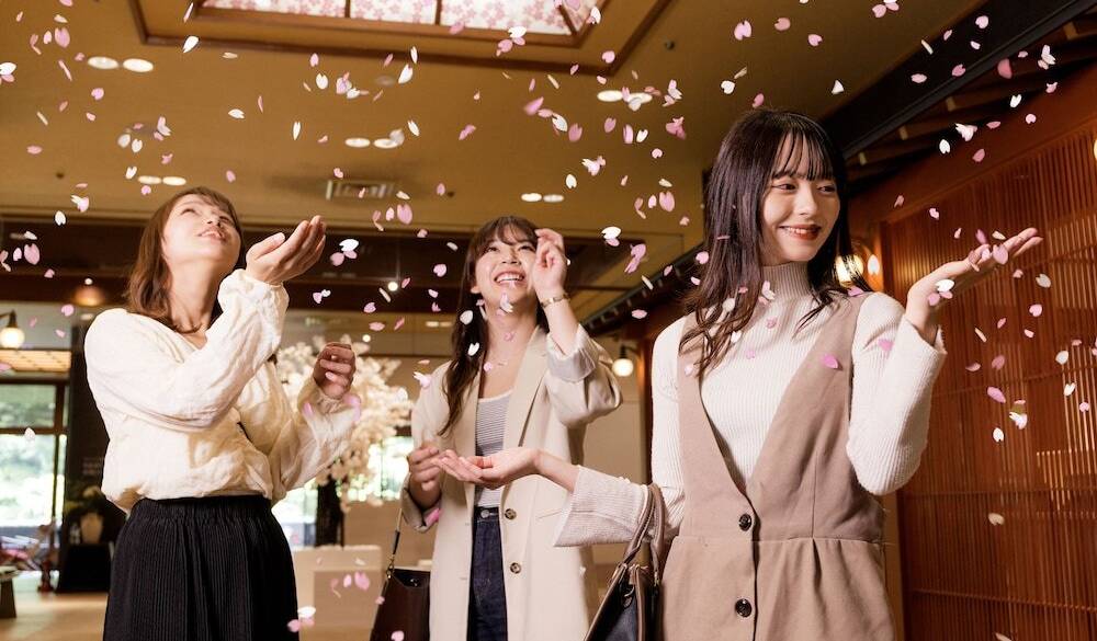 歓迎の桜吹雪 / 2