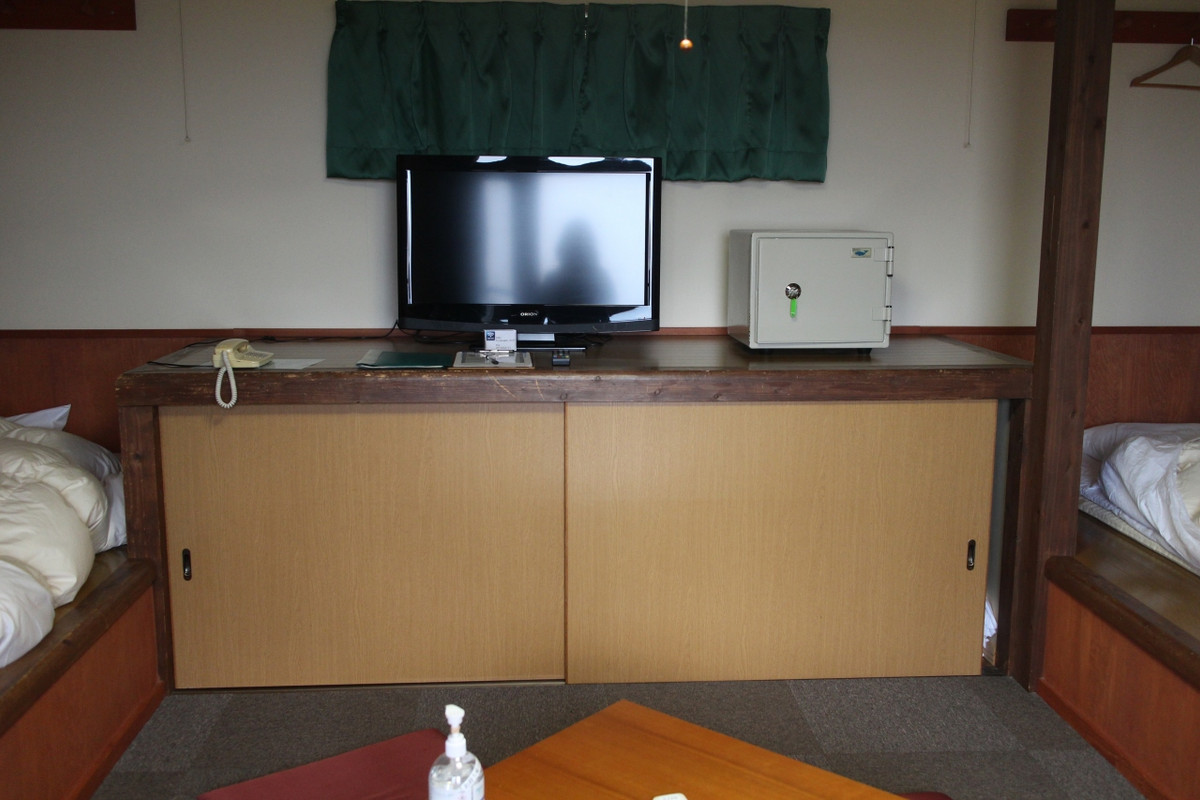 TVとセーフティーボックス