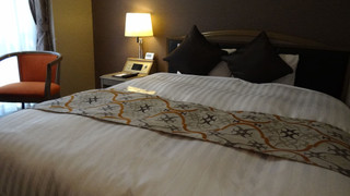 デラックス ダブルルーム クイーンベッド 1 台 禁煙