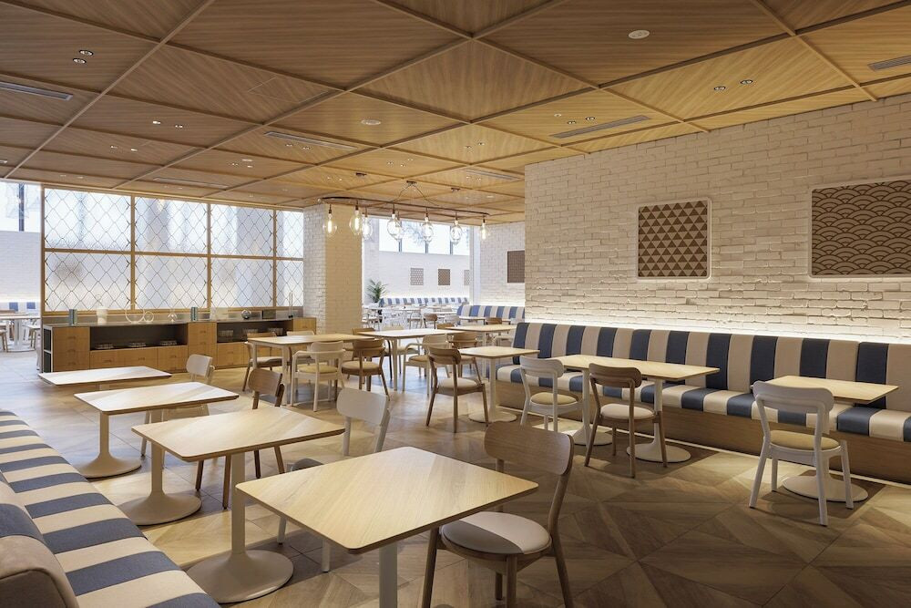 OMOダイニング 内観